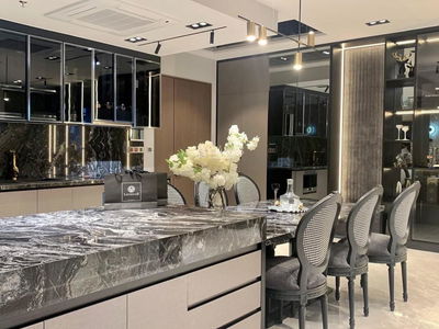 Sunrise City, Vietnam Sunrise City, Vietnam