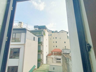 Gehäuse In Hanoi, Vietnam Gehäuse In Hanoi, Vietnam