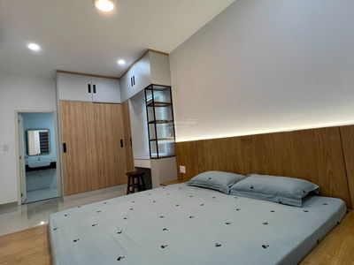 Topaz Elite, Vietnam Topaz Elite, Vietnam