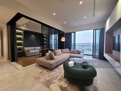 The River Thu Thiem, Vietnam The River Thu Thiem, Vietnam