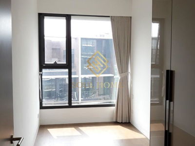 The River Thủ Thiêm, Vietnam  The River Thủ Thiêm, Vietnam