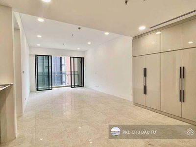 The River Thu Thiem, Vietnam  The River Thu Thiem, Vietnam