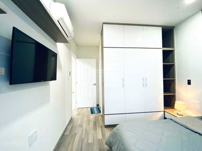 The Monarchy, Vietnam  The Monarchy, Vietnam