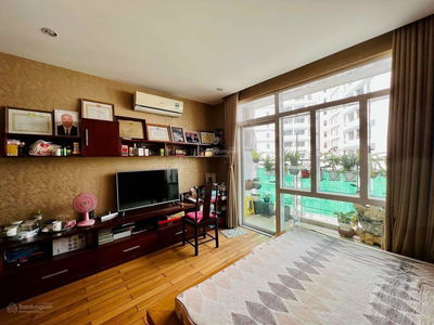 Him Lam Riverside, Vietnam  Him Lam Riverside, Vietnam