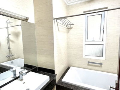 Golden Palace, Vietnam Golden Palace, Vietnam