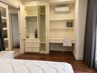 D’. Le Roi Soleil, Vietnam D’. Le Roi Soleil, Vietnam