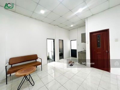 Bach Dang Street, Vietnam Bach Dang Street, Vietnam