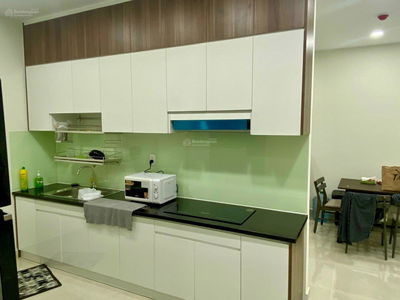 Topaz Elite, Vietnam Topaz Elite, Vietnam