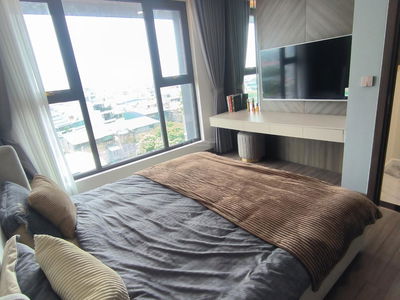 D’. Le Pont D’or - Hoàng Cầu, Vietnam D’. Le Pont D’or - Hoàng Cầu, Vietnam