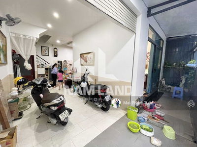 Gehäuse In Di An, Vietnam Gehäuse In Di An, Vietnam