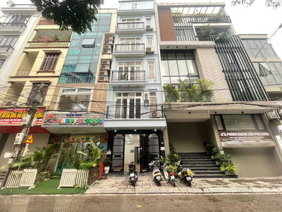 Gehäuse In Hanoi, Vietnam Gehäuse In Hanoi, Vietnam