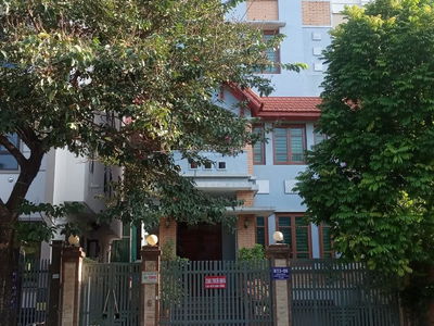 Gehäuse In Ha GJong, Vietnam Gehäuse In Ha GJong, Vietnam