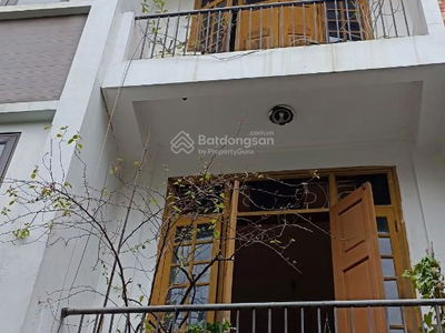 Housing in Ha GJong, Vietnam Housing in Ha GJong, Vietnam