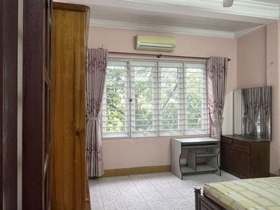 Housing in Hanoi, Vietnam Housing in Hanoi, Vietnam