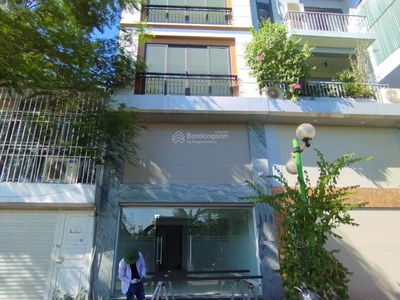 Alojamiento en Ha GJong, Vietnam Alojamiento en Ha GJong, Vietnam