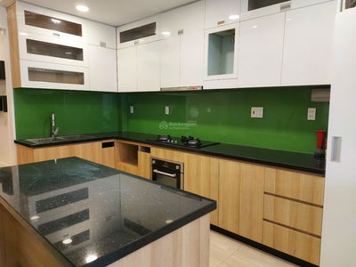 Gehäuse In Nha Be, Vietnam Gehäuse In Nha Be, Vietnam