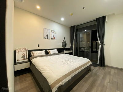 The Monarchy, Vietnam  The Monarchy, Vietnam