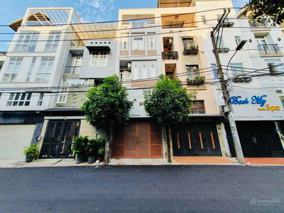 Housing in Ho Chi Minh City, Vietnam Housing in Ho Chi Minh City, Vietnam