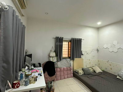 Gehäuse In Hanoi, Vietnam Gehäuse In Hanoi, Vietnam