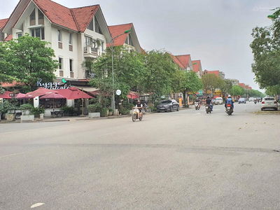 Gehäuse In Hanoi, Vietnam Gehäuse In Hanoi, Vietnam