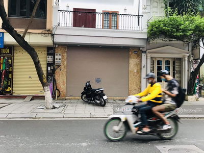 Gehäuse In Hanoi, Vietnam Gehäuse In Hanoi, Vietnam