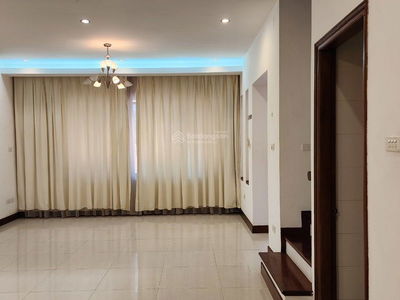 Housing in Hanoi, Vietnam Housing in Hanoi, Vietnam