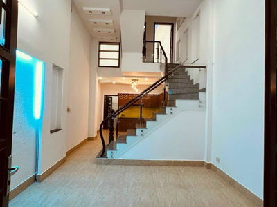 Gehäuse In Nha Be, Vietnam Gehäuse In Nha Be, Vietnam