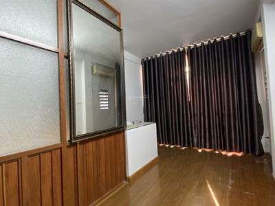 Housing in Hanoi, Vietnam Housing in Hanoi, Vietnam