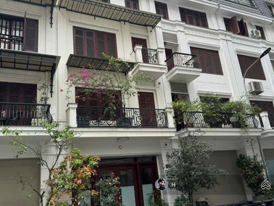 Alojamiento en Ha GJong, Vietnam Alojamiento en Ha GJong, Vietnam