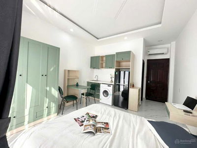 Phan Dang Luu Street, Vietnam  Phan Dang Luu Street, Vietnam